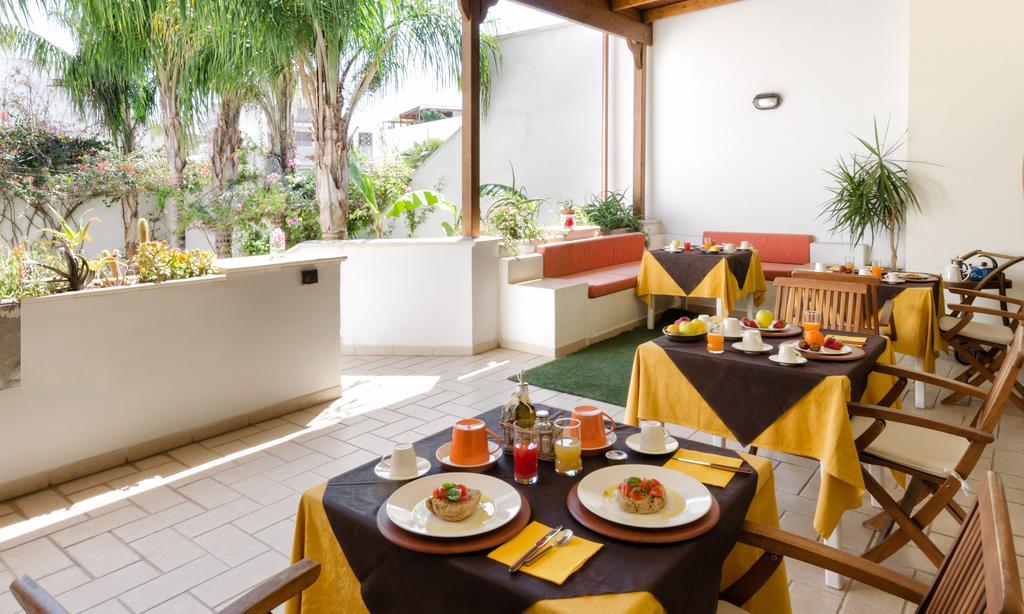 B&B L'Antica Rimessa Lecce Dış mekan fotoğraf
