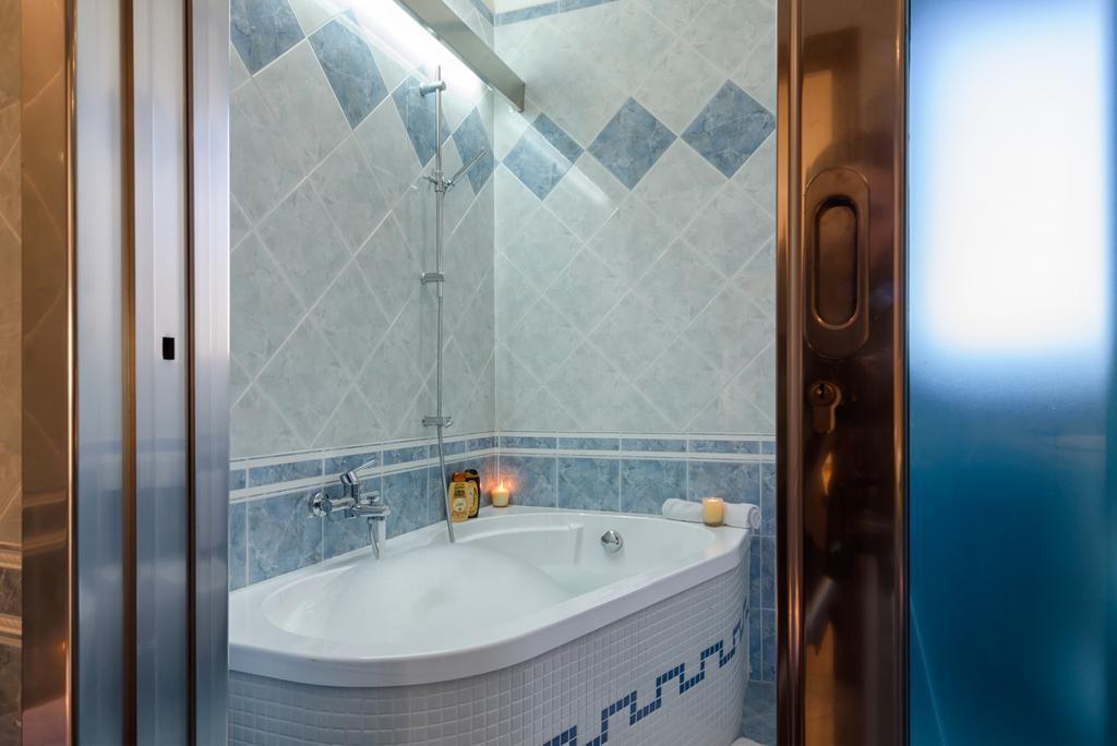 B&B L'Antica Rimessa Lecce Dış mekan fotoğraf